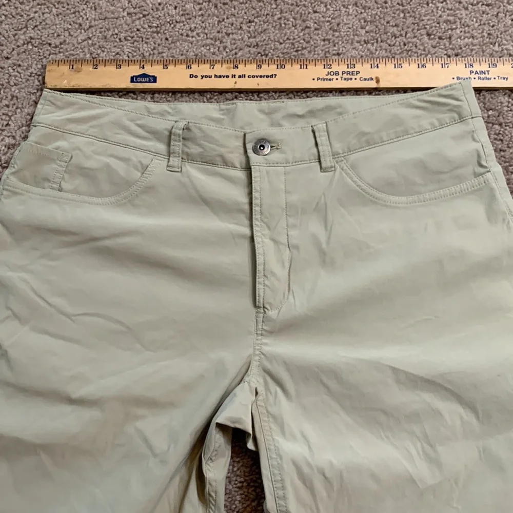 The North Face Classic Straight-Fit Chino Pants